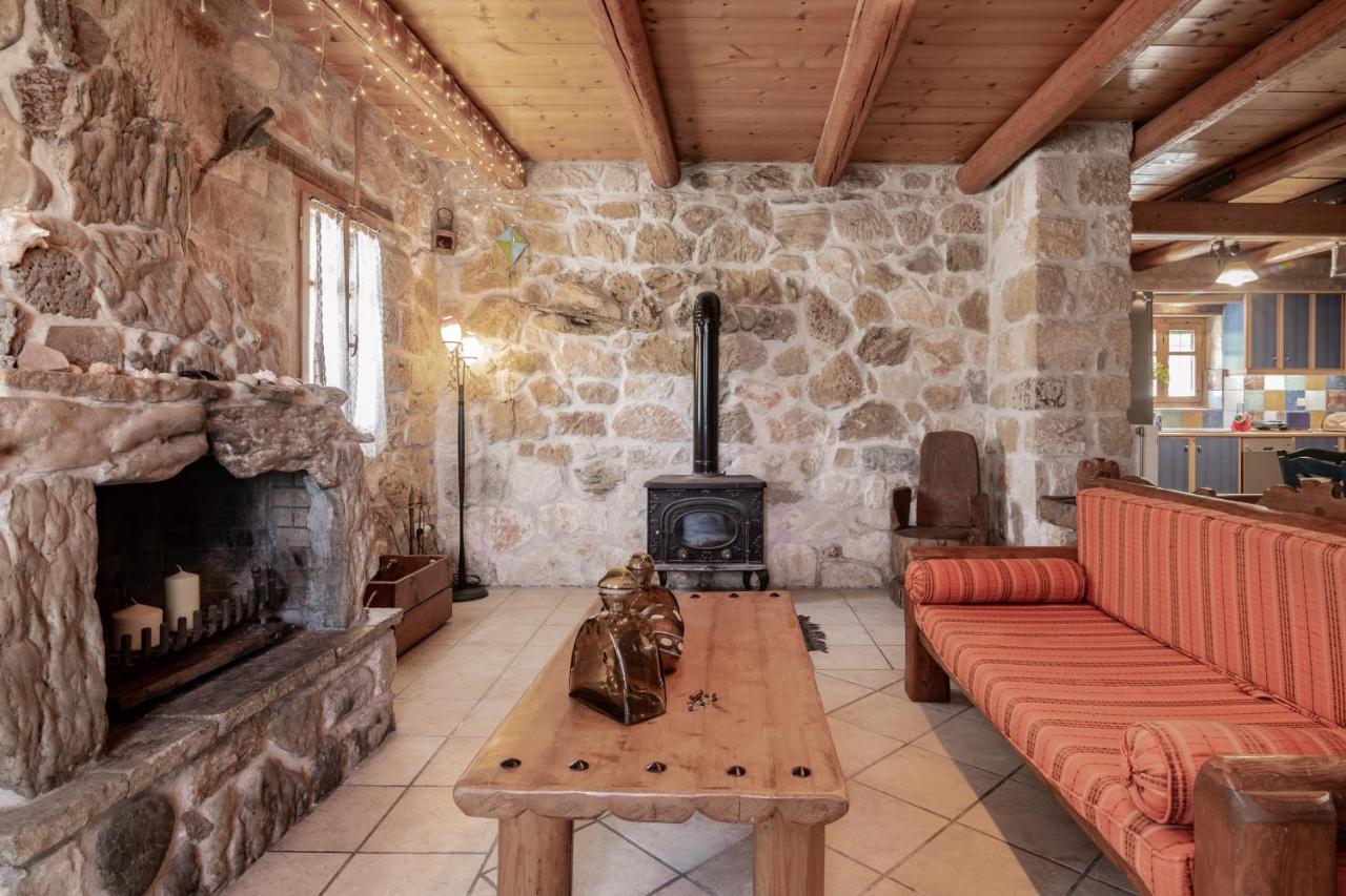 Gerakopetra Holiday home *
